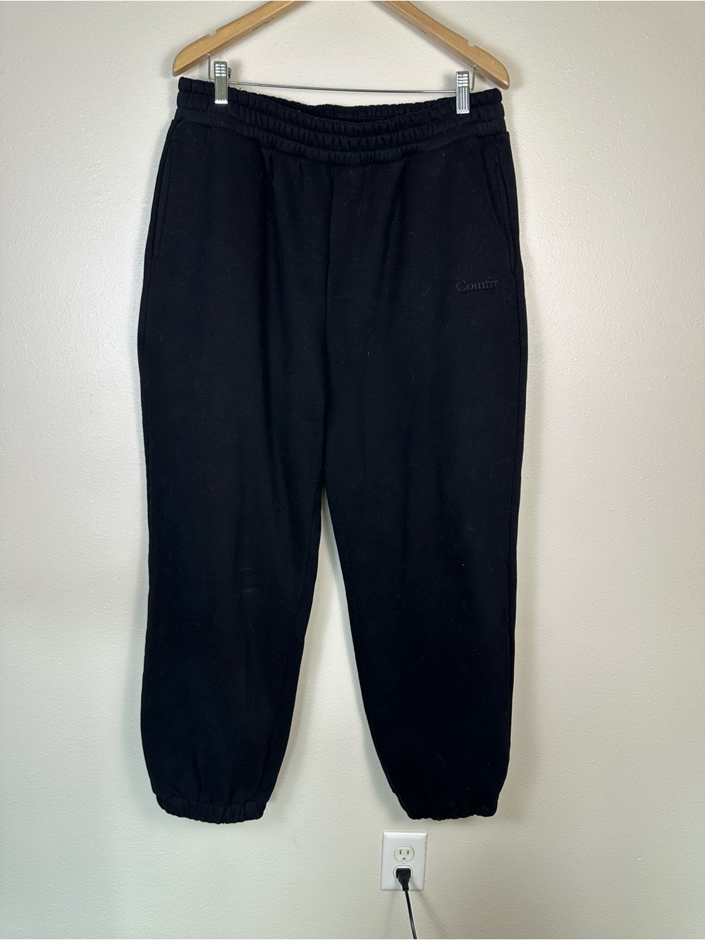 COMFRT Unisex XL Onyx Black Loungewear Elastic Waist Signature Sweatpants - Picture 2 of 6